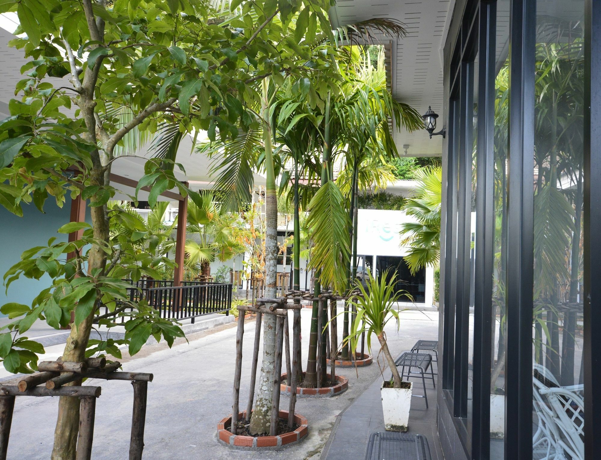Irest Ao Nang Seafront Pansiyon Dış mekan fotoğraf